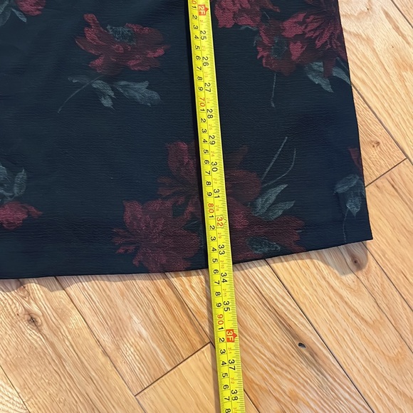 Devoted black dress - Picture 6 of 9